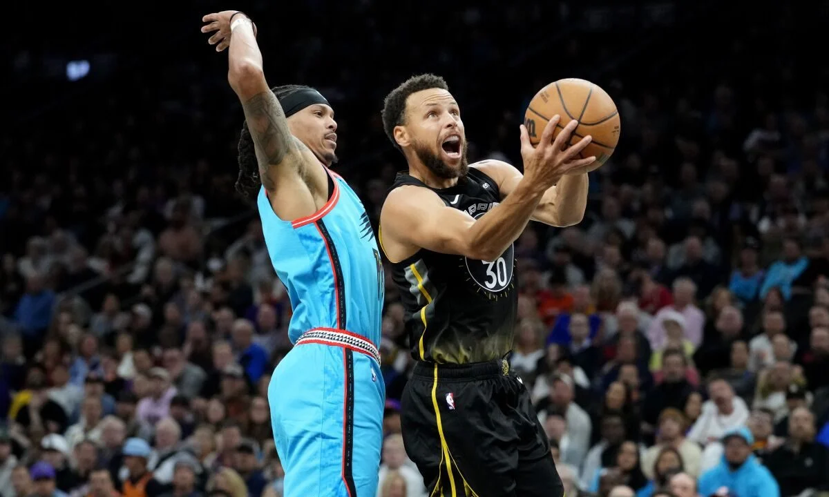 NBA Αποτελέσματα: Ο 50άρης Στεφ Κάρι δεν αποδείχθηκε αρκετός για τους Γουόριορς, την ώρα που οι Σέλτικς έφτασαν τις 8 σερί νίκες.