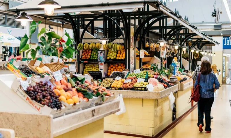 Στην Πορτογαλία φορολογούν 33% τα υπερκέρδη σε ενέργεια - τρόφιμα, και η κυβέρνηση Μητσοτάκη δίνει φθηνά μακαρόνια Νο6
