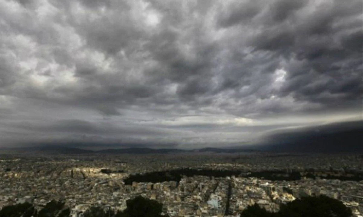 Καιρός με συννεφιά και τοπικές βροχές σε Χαλκιδική, Θεσσαλία, Ανατολική Στερεά και Πελοπόννησο, το Σάββατο 26 Νοεμβρίου 2022.