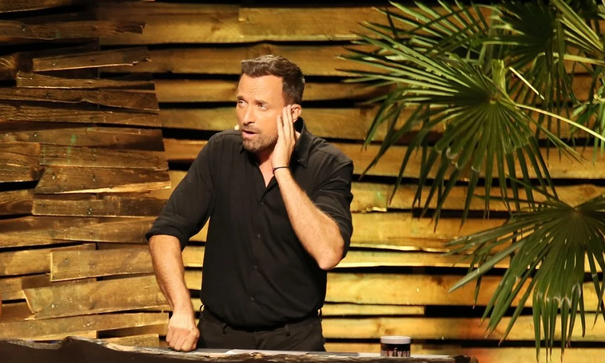 ΣΚΑΪ: Στον αέρα το πρωτοχρονιάτικο show με τον Γιώργο Λιανό!