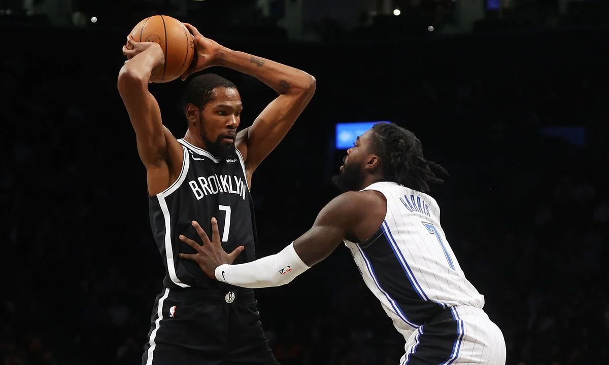 NBA Αποτελέσματα: Καταιγιστικός ο Κέβιν Ντουράντ – Σάρωσε τους Κινγκς ο Ντέβιν Μπούκερ!