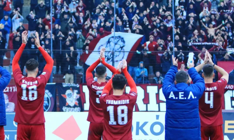 Super League 2: Μεγάλο διπλό ο Πανσερραϊκός - Ακάθεκτοι ΑΕΛ, ΠΑΟΚ Β' και Κηφισιά