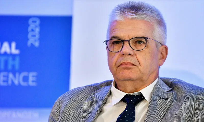 Χαράλαμπος Γώγος: «Οι μάσκες δημιούργησαν ψυχολογικά προβλήματα στα παιδιά» - Ο ίδιος το 2021 μιλούσε για «πολιτισμό της μάσκας»