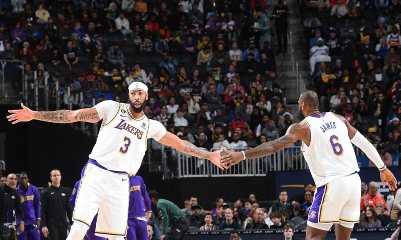 NBA Αποτελέσματα: Νίκη για τους Λέικερς – Συνεχίζουν ακάθεκτοι οι Πέλικανς!