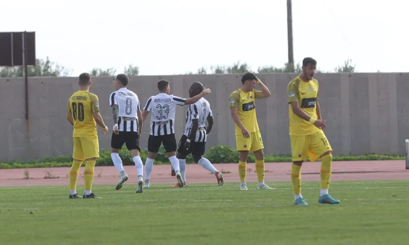 Super League 2: Γκολ και θέαμα στο ΟΦ Ιεράπετρας - ΑΕΚ Β', έλαμψαν Βουό και Κοσίδης
