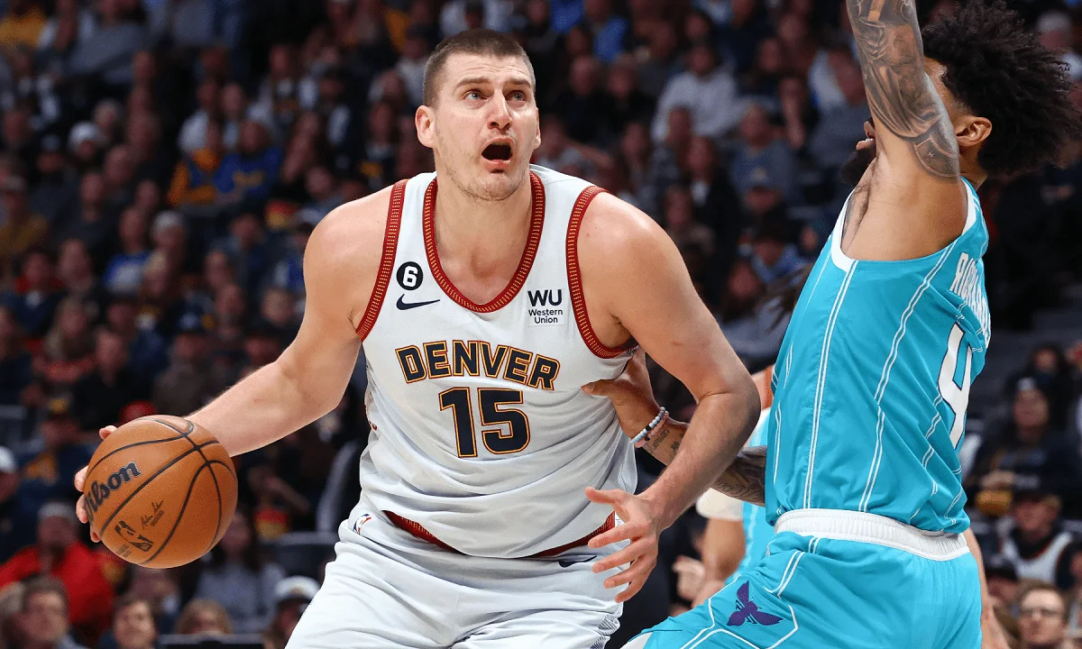 NBA Αποτελέσματα: Οι Νάγκετς επιβλήθηκαν των Χόρνετς με μυθική επίδοση του Γιόκιτς, την ώρα που οι Τίμπεργουλβς έφτασαν τους 150 πόντους!