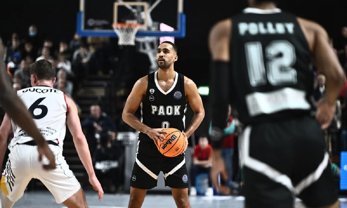 Τεράστια εμφάνιση έκανε ο ΠΑΟΚ στα τελευταία 14 λεπτά της αναμέτρησης στην Ντιζόν και πήρε τη νίκη (74-69) που του έδωσε το εισιτήριο για τα Play In του BCL.