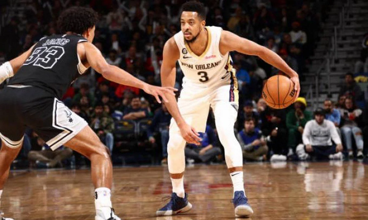 NBA Αποτελέσματα: Πάρτι των Πέλικανς κόντρα στους Σπερς με σούπερ ΜακΚόλουμ - Σπουδαία νίκη για τους Τζαζ