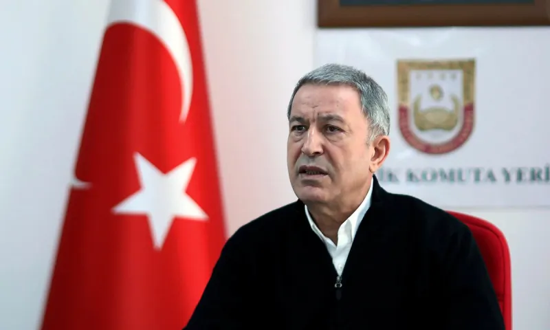 Ελληνοτουρκικά: Συνεχίζει τις επιθέσεις στην Ελλάδα ο Ακάρ - «Να διδαχθούν από το 1922»