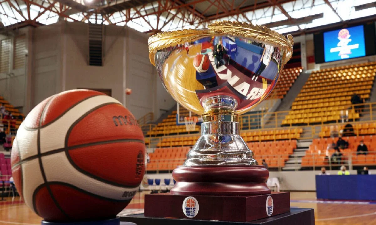 Ο θεσμός του Κυπέλλου θα έχει φέτος τη μορφή του Final-8 όπως ακριβώς γίνεται στα περισσότερα ευρωπαϊκά πρωταθλήματα κι αυτό αποτελεί πρόοδο.