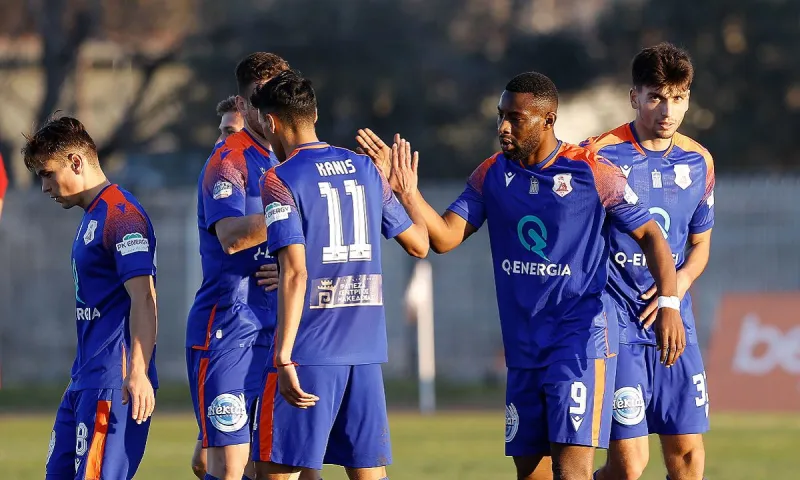 Super League 2: Τρένο ο Πανσερραϊκός, πάρτι ο ΠΑΟΚ Β'