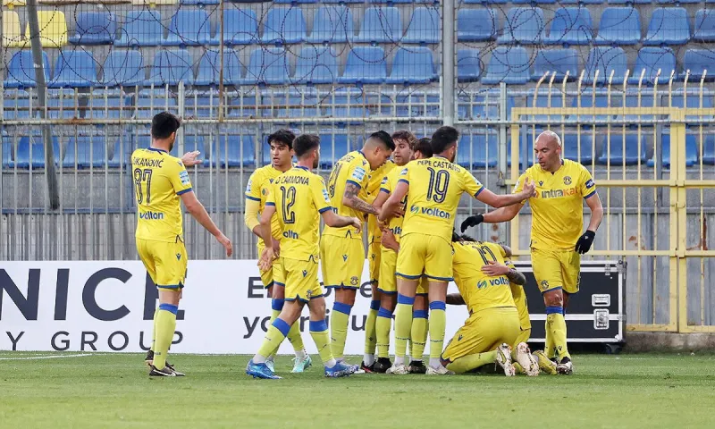 Αστέρας Τρίπολης - Λαμία 3-0: Την ισοπέδωσε σε ένα ημίχρονο