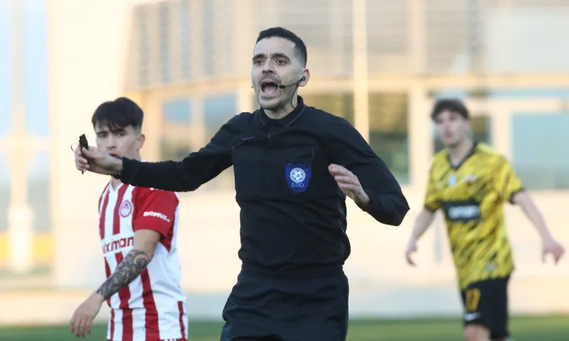 Διαιτησία: Ο Γκορτσίλας θα τιμωρηθεί, αλλά όχι για το πέναλτι που έδωσε στο ΑΕΚ Β' - Ολυμπιακός Β'!