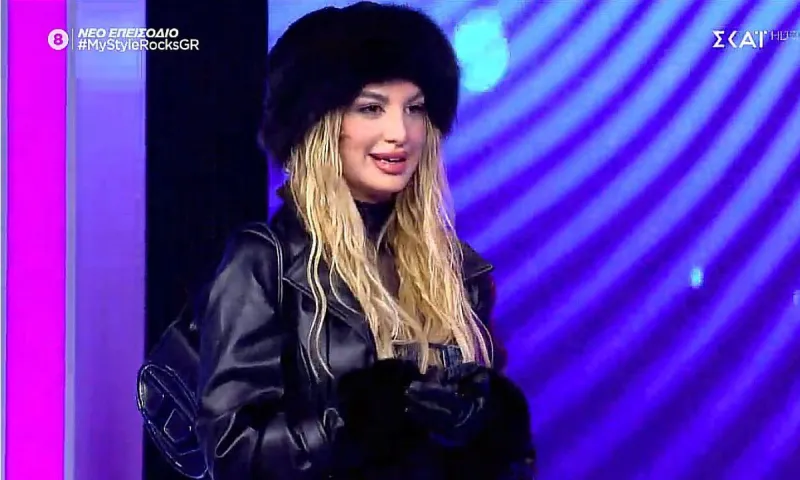 My Style Rocks - Νέο έπος στο Twitter: «Μόνο στη Μόσχα μπορείς να πας έτσι ντυμένη»