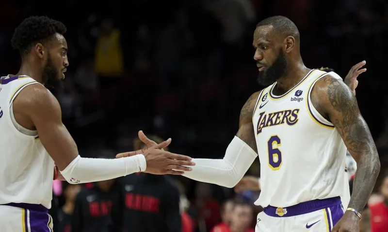 NBA Αποτελέσματα: Νέα νίκη για τους Λέικερς - «Λύγισαν» τους Γουόριορς οι Νετς!