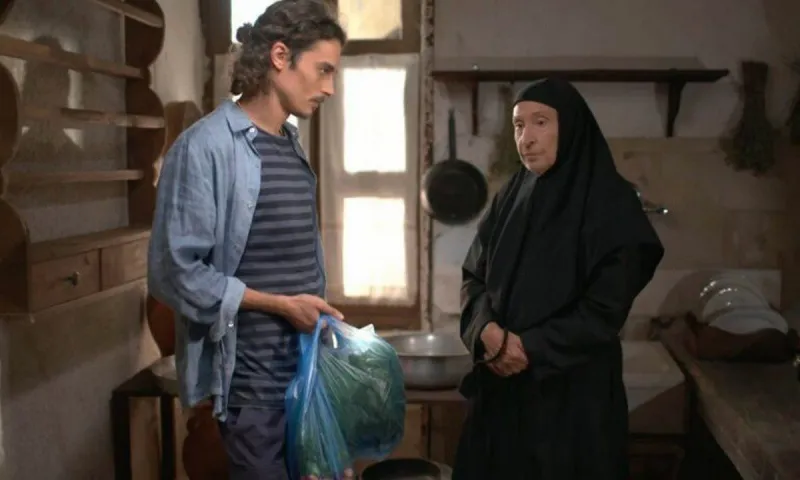 Μαύρο Ρόδο επόμενα επεισόδια: Ο Λουκάς υποψιάζεται τον Παράσχο - Αυτοί ξεκινούν πλεκτάνη κατά της Ηγουμένης