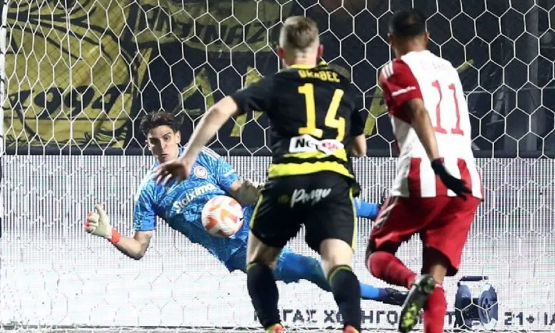 Άρης - Ολυμπιακός 0-1: Αυτόχειρες οι «κίτρινοι» - Τείχος ο εξαιρετικός Τζολάκης