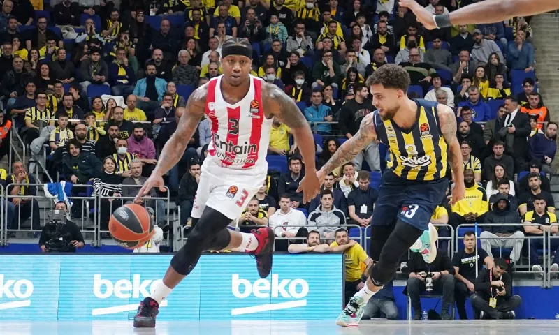 Φενέρμπαχτσε - Ολυμπιακός 73-93 : Την ισοπέδωσε και φουλάρει για πρωτιά