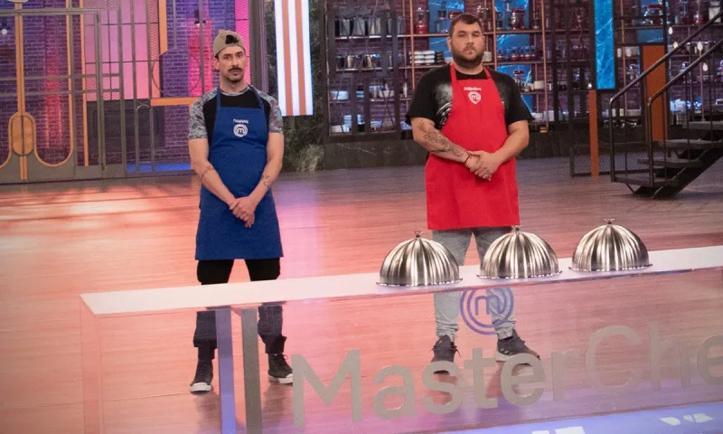 MasterChef Highlights 3/2: Χαμός με τον Πορφύρη - Βγήκαν τα «μαχαίρια» ανάμεσα στους παίκτες (vids)