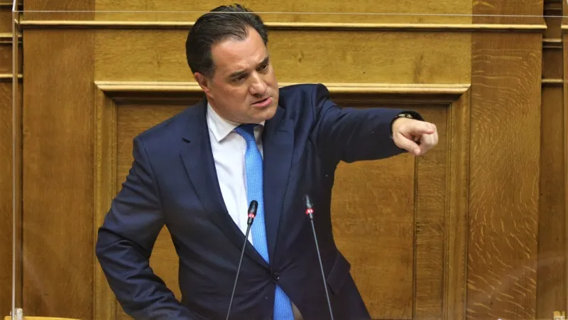 Στην τελευταία πίστα το έφτασε ο Άδωνις: «Μακάρι να κυβερνούσε ο Μητσοτάκης όλη την Ευρώπη»