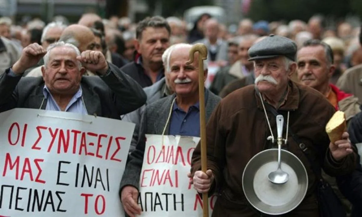 Εφάπαξ επίδομα έως 300 ευρώ για όσους έχουν προσωπική διαφορά ανακοίνωσε ο Μητσοτάκης, για να καταλαγιάσει την οργή των συνταξιούχων.