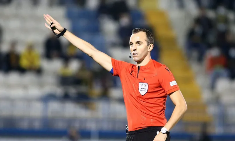 Super League 1: O Πορτογάλος Πινέιρο επιστρέφει στην Ελλάδα για το ντέρμπι Ολυμπιακός - Παναθηναϊκός!