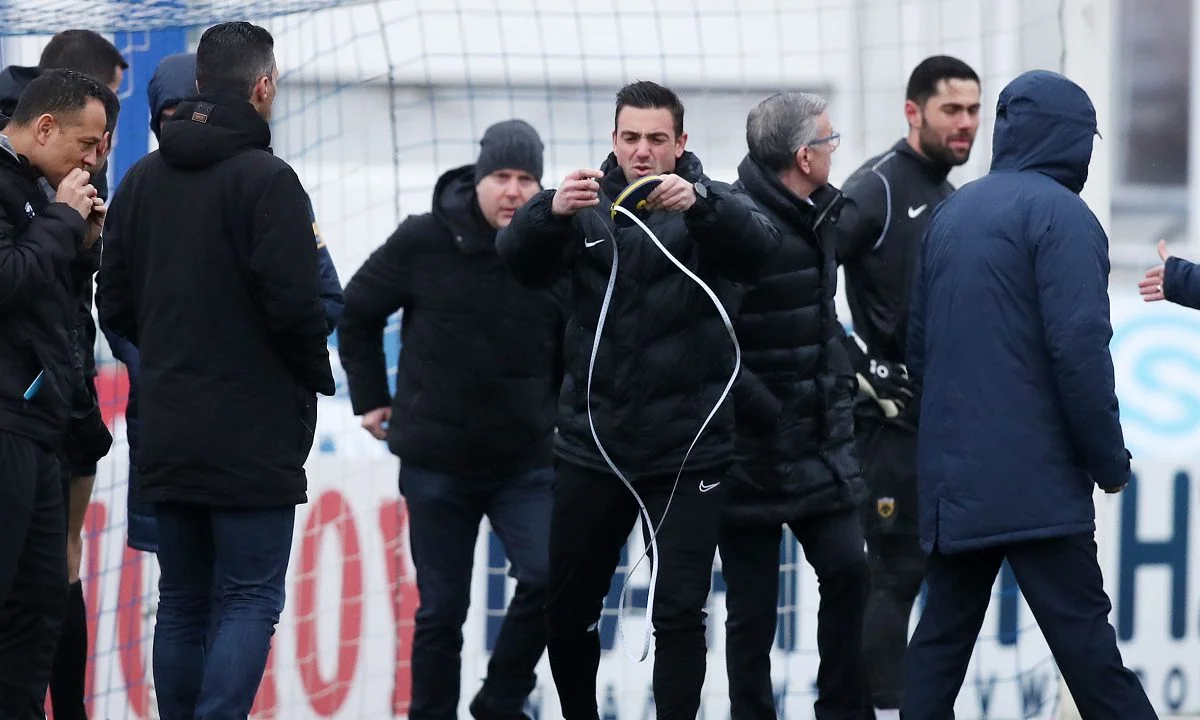 Ποια είναι τα επόμενα βήματα που θα ακολουθηθούν για την τύχη της αναμέτρησης του Ατρομήτου με την ΑΕΚ και πώς επηρεάζονται τα πλέι οφ.