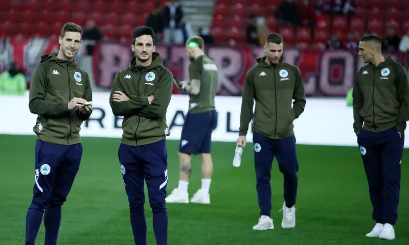 Εκτός 20άδας ο Χάμες, με 4-2-3-1 ο Γιοβάνοβιτς - Οι ενδεκάδες του Ολυμπιακός-Παναθηναϊκός