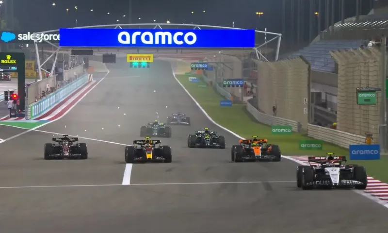 Formula 1: Ο πρώτος «αγώνας» της σεζόν έγινε ήδη - Χαμός με κόντρες και προσπεράσεις στα δοκιμαστικά (vid)