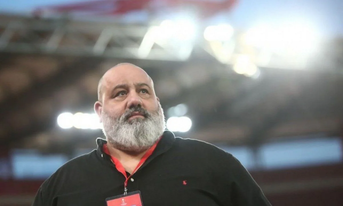 Ειρωνικός Καραπαπάς για τον διαιτητή στο Ολυμπιακός - ΑΕΚ