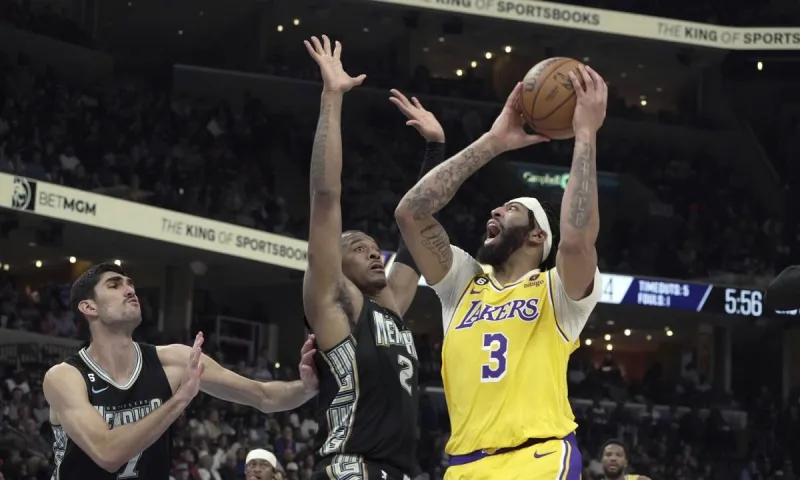 NBA Αποτελέσματα: Βαριά ήττα για τους Λέικερς – Αντέχουν χωρίς τον Κάρι οι Γουόριορς!