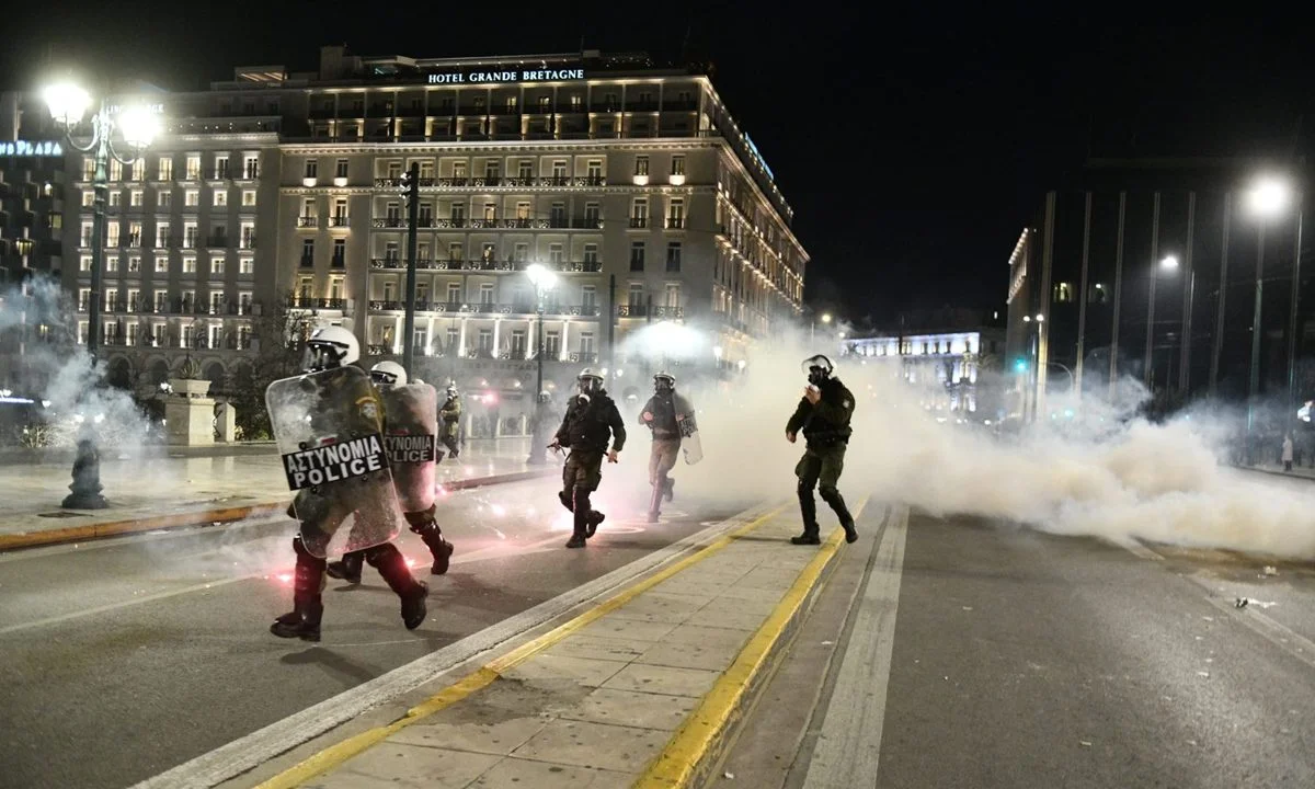 Για τα μάτια του κόσμου διέταξε «έρευνα» ο Τάκης Θεοδωρικάκος - Ό,τι μπορεί κάνει η κυβέρνηση για να μην εκφραστεί μαζικά η λαϊκή οργή.