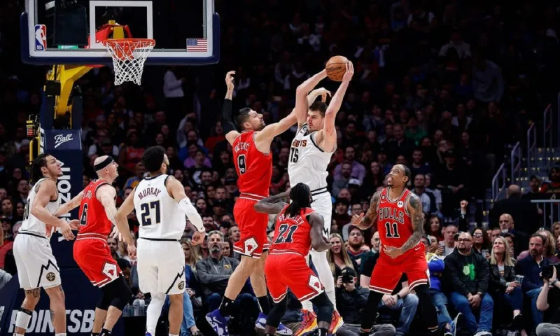 NBA Αποτελέσματα: Σόκαραν τους Νάγκετς οι Μπουλς - Επέστρεψαν στις νίκες με σούπερ Τέιτουμ οι Σέλτικς