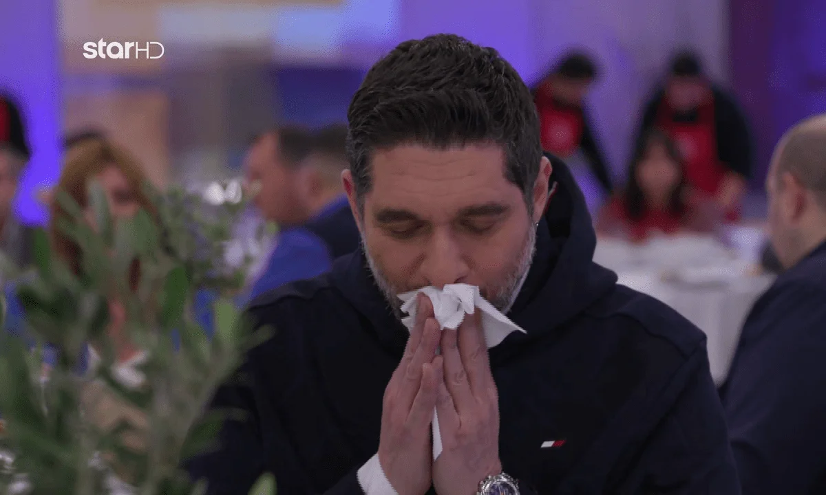 Δυσάρεστη έκπληξη για τον Πάνο Ιωαννίδη στο MasterChef, καθώς του σέρβιραν ωμό ψάρι, με αποτέλεσμα να το γυρίσει πίσω!
