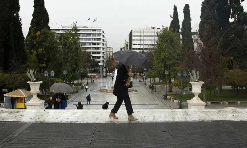 Καιρός με βροχές και καταιγίδες για την Τετάρτη (15/3) - Έντονοι άνεμοι στα Πελάγη (vid)