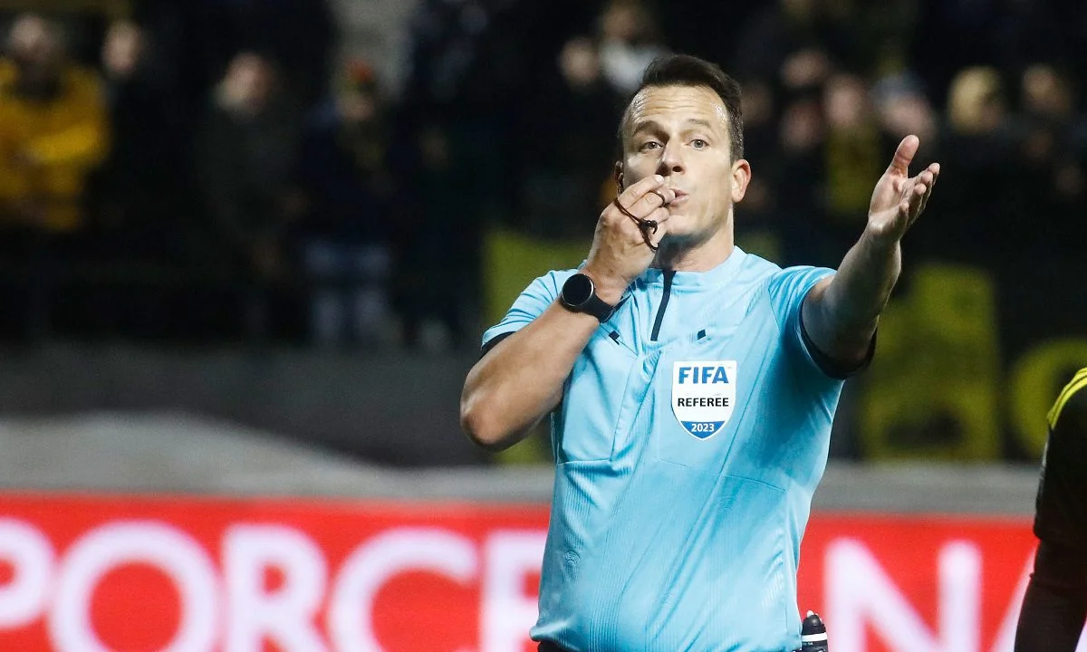 Super League: Ο Ούγγρος διεθνής διαιτητής, Ιστβάν Βαντ, θα είναι αυτός που θα διευθύνει το ντέρμπι της ΑΕΚ με τον Παναθηναϊκό.