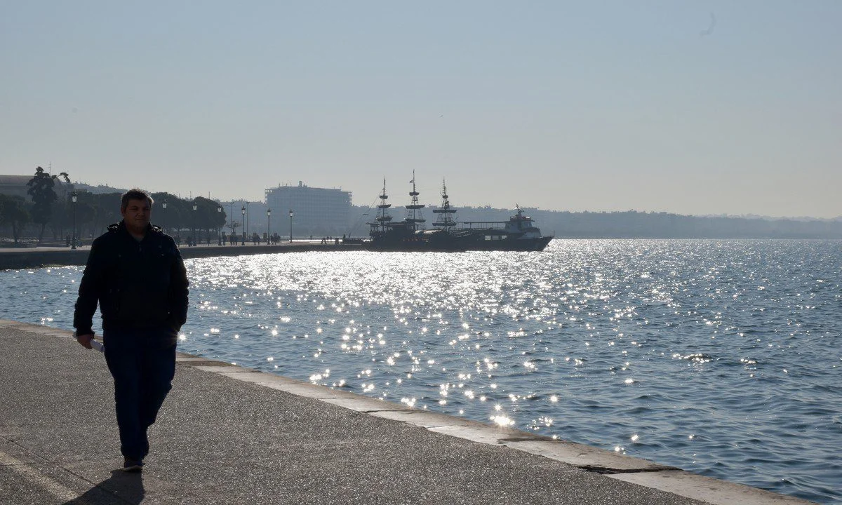 Καιρός: Αρκετή ηλιοφάνεια στη χώρα - Χιονοπτώσεις στα ηπειρωτικά ορεινά