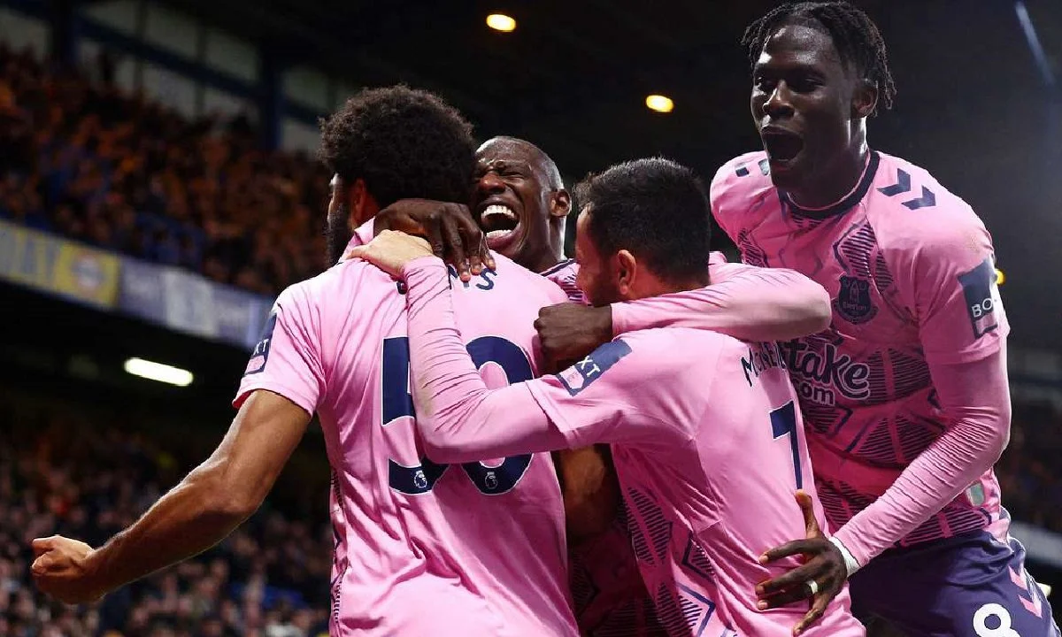 Premier League: Πολύτιμος βαθμός στο φινάλε για Έβερτον αλλά ανησυχία, «σοκ» για Τότεναμ, «τεσσάρα» παραμονής η Λιντς