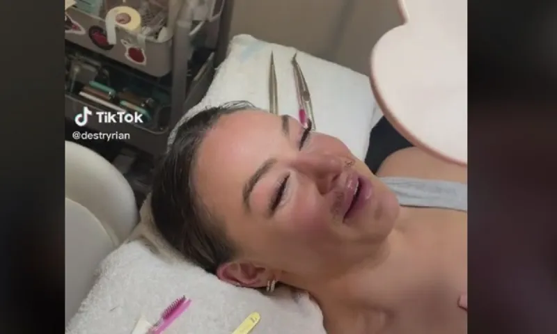 Viral: Γέλιο μέχρι δακρύων στο TikTok – Πήγε να βάλει βλεφαρίδες και βγήκε με μουστάκι!