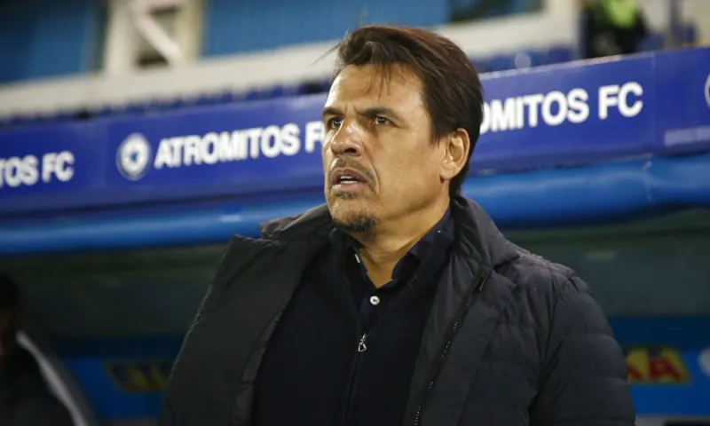 Super League νέα (22/3): Το μέλλον του Κόουλμαν και οι μεταγραφικές ανάγκες σε Βόλο και Αστέρα Τρίπολης