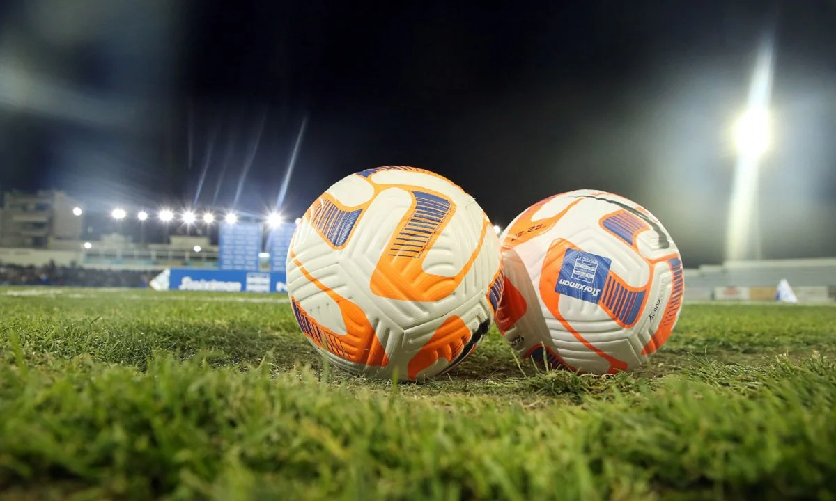 Σε δύσκολη θέση οκτώ προπονητές της Super League 1- Στον «αέρα» και δύο των Big5