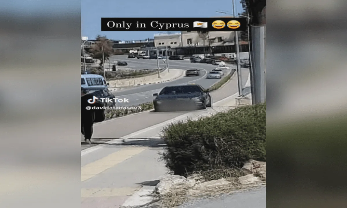 Κύπρος - Viral βίντεο: Ψάχνουν τον οδηγό ταξί που μπήκε σε ποδηλατόδρομο και έγινε viralΠερισσότερα στο. Κάνει τον γύρο του διαδικτύου.
