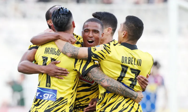 Βόλος - ΑΕΚ 0-1: Πέρασε με Πινέδα και περιμένει στην κορυφή