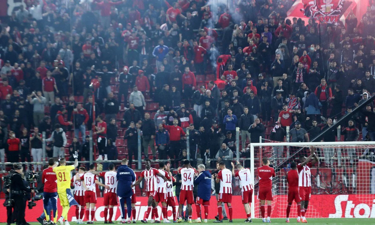 Η Θύρα 7 έστειλε το δικό της μήνυμα μετά το τέλος της αναμέτρησης με τον ΠΑΟΚ, στηρίζοντας άπαντες στον Ολυμπιακό.