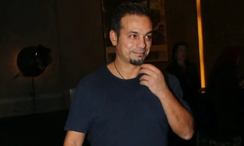 Ντέμης Νικολαΐδης: Χαμός - Υποψήφιος στις εκλογές με αυτό το κόμμα;