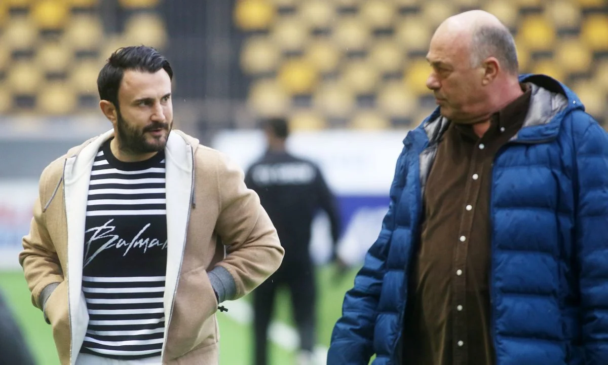 «Πληρωμένες» αναρτήσεις έκανε ο ισχυρός άνδρας της ΠΑΕ Άρης; Θόδωρος Καρυπίδης κατά του Αχιλλέα Μπέου μετά το 3-0 επί του Βόλου.