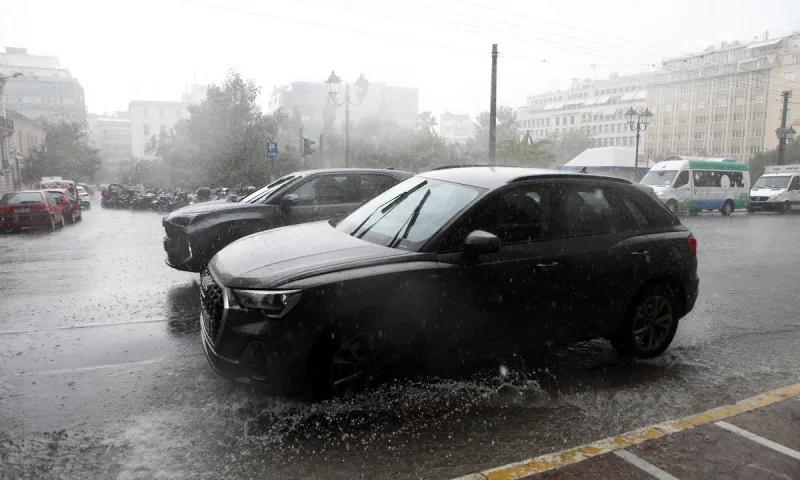 Καιρός: Σε ποιες περιοχές αναμένονται πιο έντονες καταιγίδες