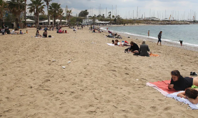 Καιρός: Ηλιοφάνεια με χαμηλή θερμοκρασία