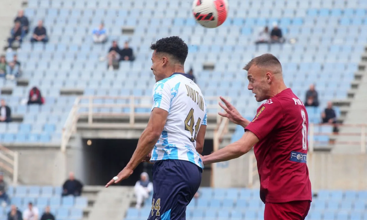 Μονομαχία στη Super League 2