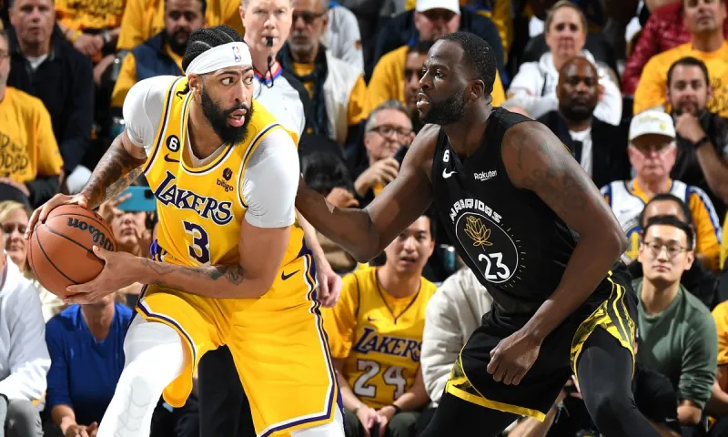 NBA Αποτελέσματα: Στις λεπτομέρειες οι Λέικερς τους Γουόριορς – Έλειπε ο Μπάτλερ ισοφάρισαν οι Νικς!